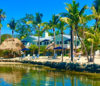 Complimentary Breakfast Served Beachside Every Morning